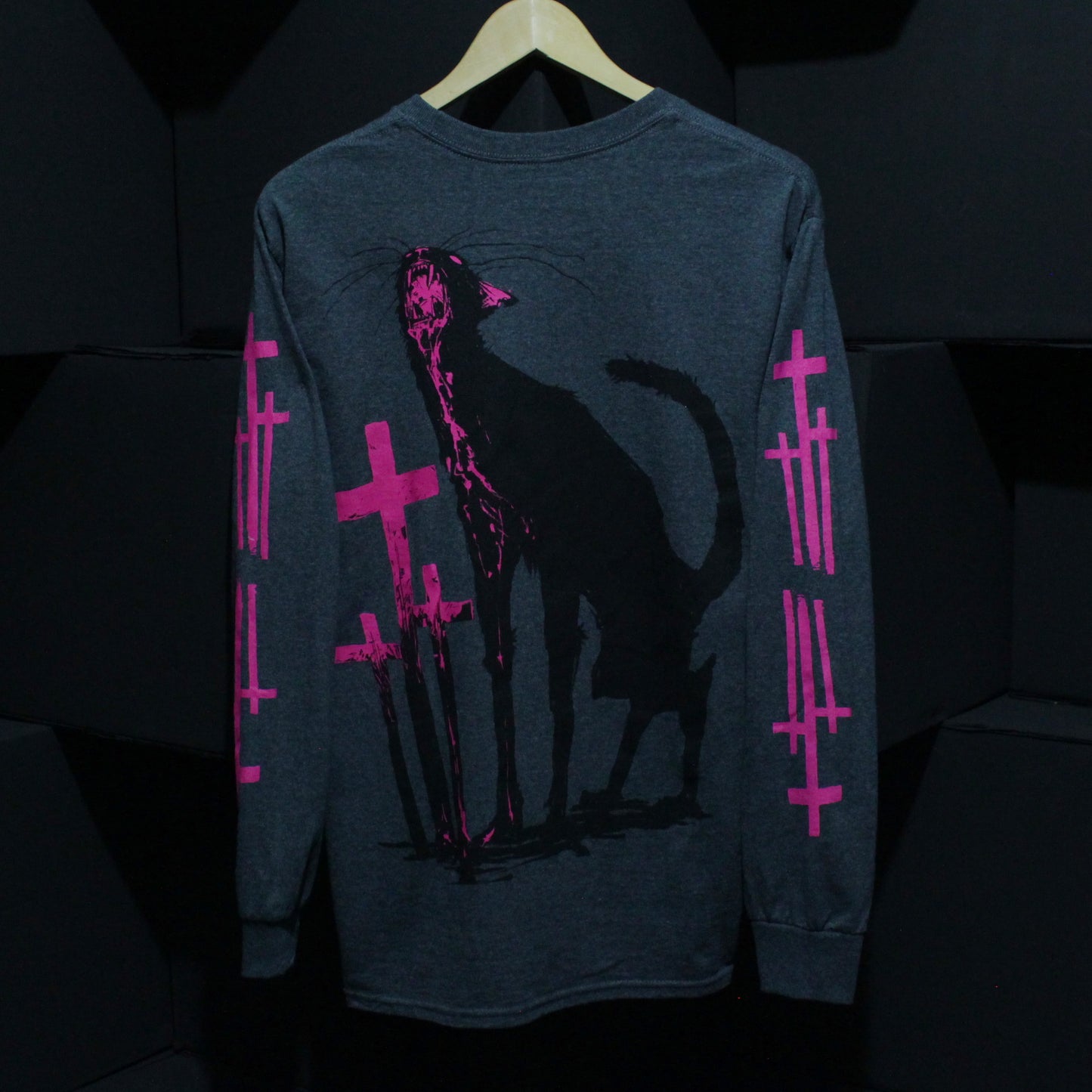 El Gato Classic Unisex Limited Edition Long Sleeve T-Shirt
